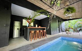 Villa Joeyshe- New Luxury Villa With Pool & Ac